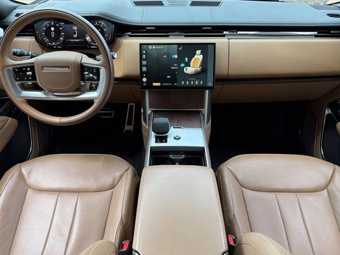 Used 2024 Land Rover Range Rover Long Wheelbase Autobiography AWD/4WD image 27
