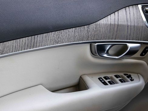 Used 2024 Volvo XC90 B5 Plus image 14