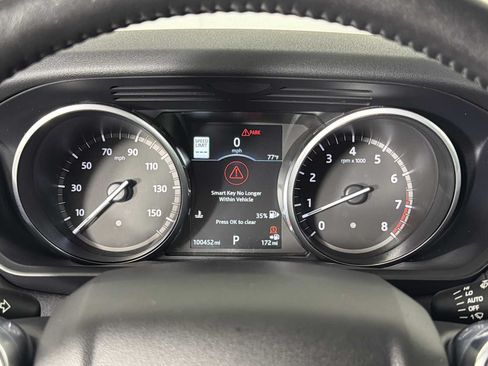 Used 2017 Land Rover Discovery HSE AWD/4WD image 22