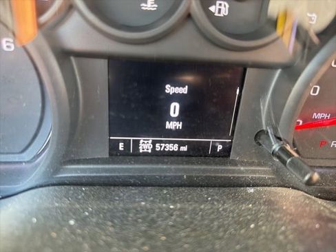 Used 2019 Chevrolet Silverado 1500 Custom Trail Boss w/ Custom Convenience Package AWD/4WD image 15