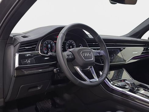 Used 2025 Audi Q7 3.0T Prestige w/ Prestige Package image 19