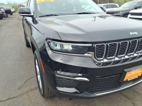 Certified 2023 Jeep Grand Cherokee Limited AWD/4WD image 26