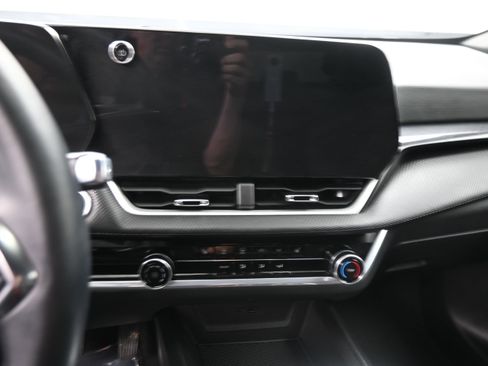 Used 2026 Chevrolet Equinox LT FWD image 15