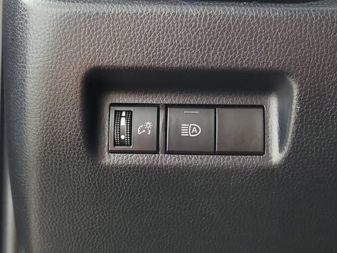 Used 2022 Toyota RAV4 LE AWD/4WD image 23