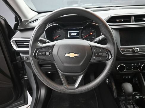 Used 2023 Chevrolet TrailBlazer LT FWD image 19