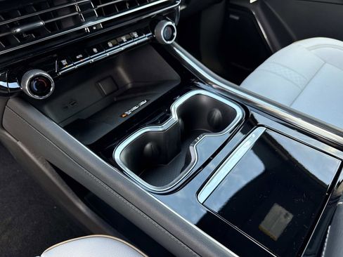 New 2026 Chevrolet Traverse High Country image 29