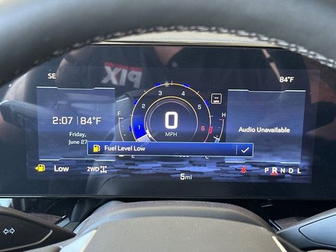 New 2025 Chevrolet Suburban Premier image 31