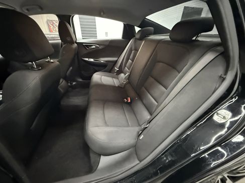 Used 2020 Chevrolet Malibu RS image 21