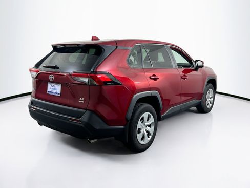 Used 2022 Toyota RAV4 LE image 5
