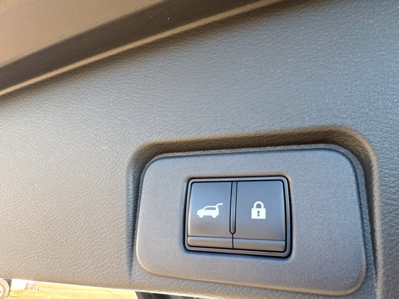 Certified 2024 Nissan Rogue SV w/ SV Premium Package FWD image 42