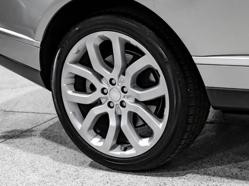 Used 2019 Land Rover Range Rover Long Wheelbase Autobiography image 63