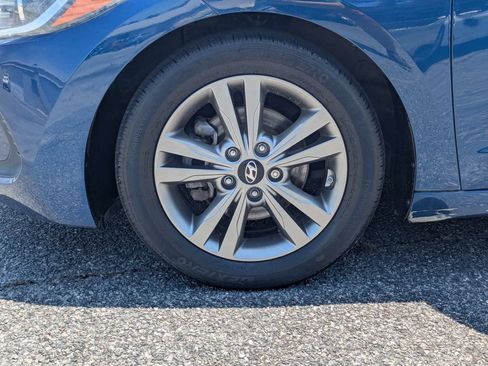 Used 2018 Hyundai Elantra SEL FWD image 10