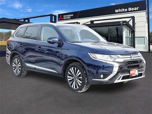 Used 2020 Mitsubishi Outlander SEL image 1