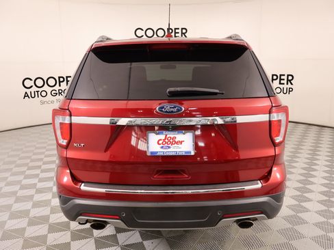 Used 2018 Ford Explorer XLT w/ Equipment Group 202A image 23