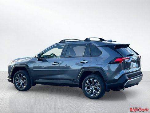 Certified 2022 Toyota RAV4 Limited w/ Limited Grade Weather Package AWD/4WD image 5