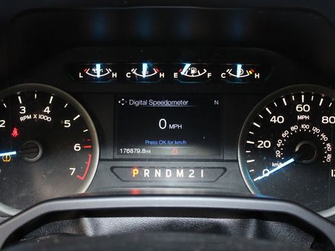 Used 2016 Ford F150 XLT w/ Equipment Group 302A Luxury image 22