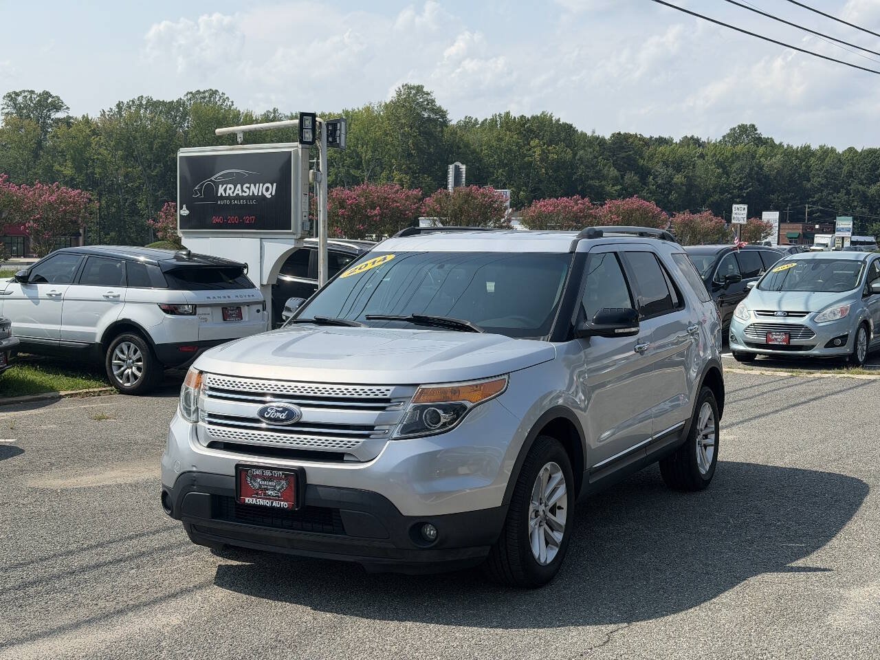 Used 2014 Ford Explorer XLT w/ Equipment Group 201A AWD/4WD image 1