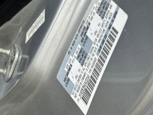 Used 2004 MAZDA MX-5 Miata w/ Leather Azure Blue Pkg image 26