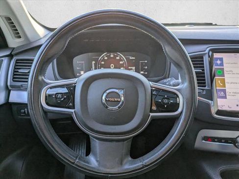 Used 2018 Volvo XC90 T5 Momentum w/ Convenience Package image 11