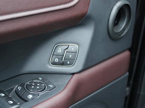 Used 2024 Ford Expedition Max Limited image 13