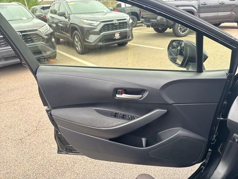 Used 2020 Toyota Corolla LE FWD image 32