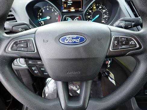 Used 2018 Ford Escape SE w/ SE Sync 3 Package AWD/4WD image 15