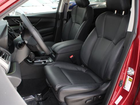 Used 2025 Subaru Ascent Bronze Edition image 16