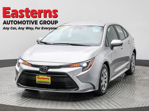 Used 2024 Toyota Corolla LE image 1