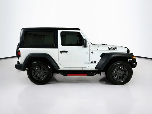 Used 2024 Jeep Wrangler Sport AWD/4WD image 9