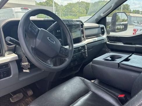 Used 2023 Ford F250 XLT w/ XLT Premium Package AWD/4WD image 7
