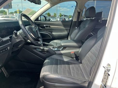 Used 2023 Kia Telluride SX Prestige AWD/4WD image 5