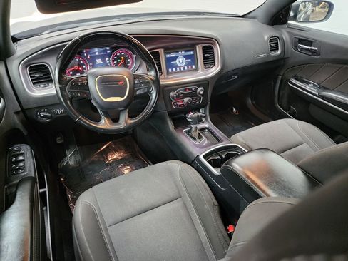 Used 2019 Dodge Charger SXT image 30