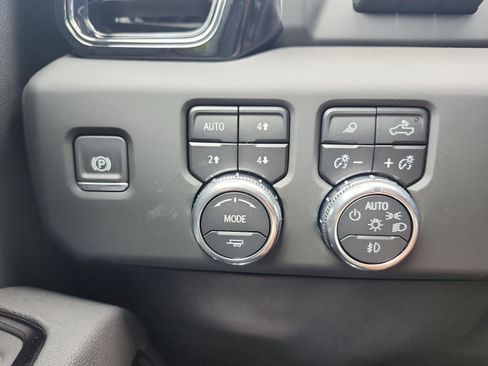 New 2026 GMC Sierra 1500 AT4 w/ AT4 Premium Package image 27