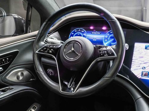 Certified 2024 Mercedes-Benz EQS 580 4MATIC Sedan image 17