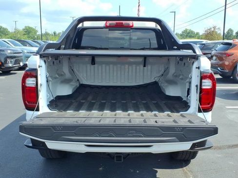 Used 2025 GMC Canyon AT4 w/ Nightfall Edition AWD/4WD image 28