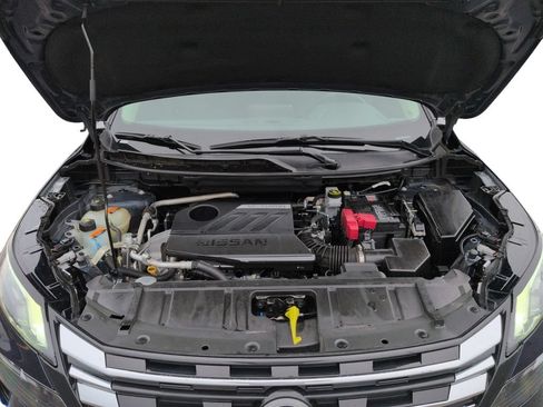 Used 2025 Nissan Rogue SV FWD image 31