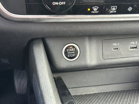 Used 2023 Nissan Rogue SV image 21