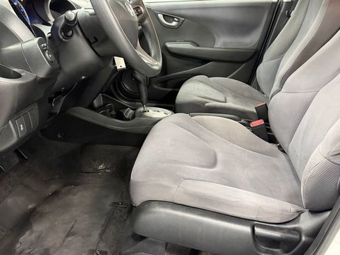 Used 2011 Honda Fit image 11
