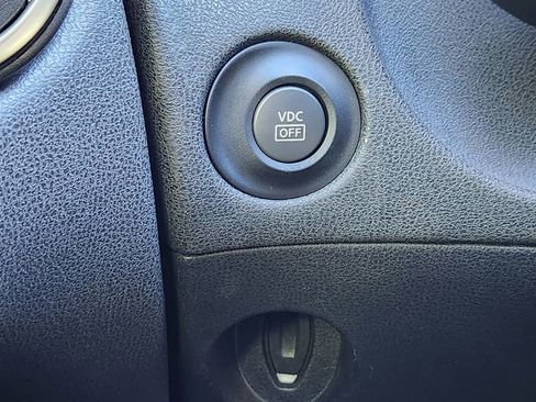 Used 2009 Nissan 370Z Touring w/ Sport Pkg image 17