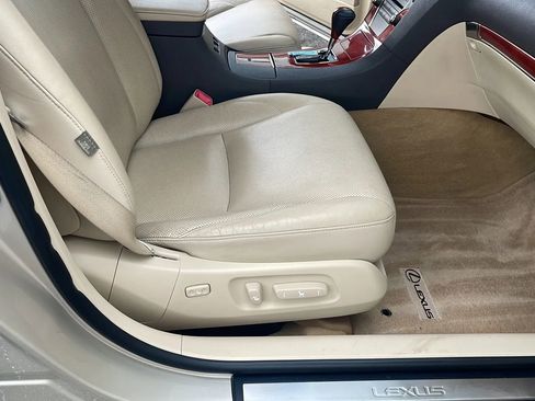 Used 2011 Lexus ES 350 FWD image 24