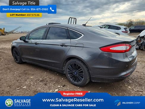 Used 2016 Ford Fusion SE w/ Equipment Group 202A FWD image 3