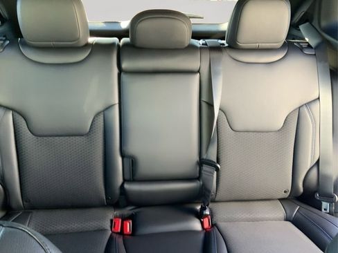 New 2026 Jeep Compass Latitude image 13