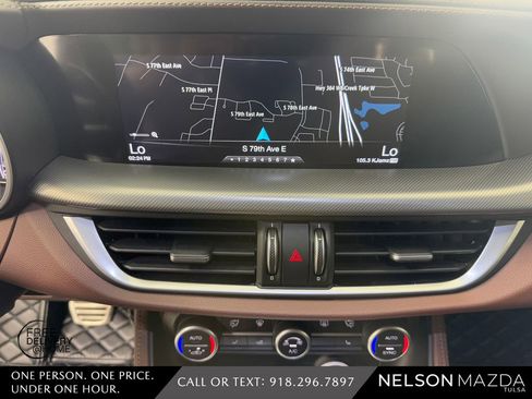 Used 2019 Alfa Romeo Stelvio Ti Sport w/ Quick Order Package 22S Sport AWD/4WD image 30