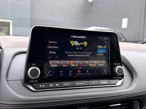 Used 2023 Nissan Rogue SV AWD/4WD image 27