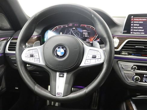 Used 2020 BMW 750i xDrive w/ M Sport Package AWD/4WD image 27