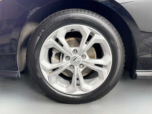 Certified 2025 Honda Accord LX image 25