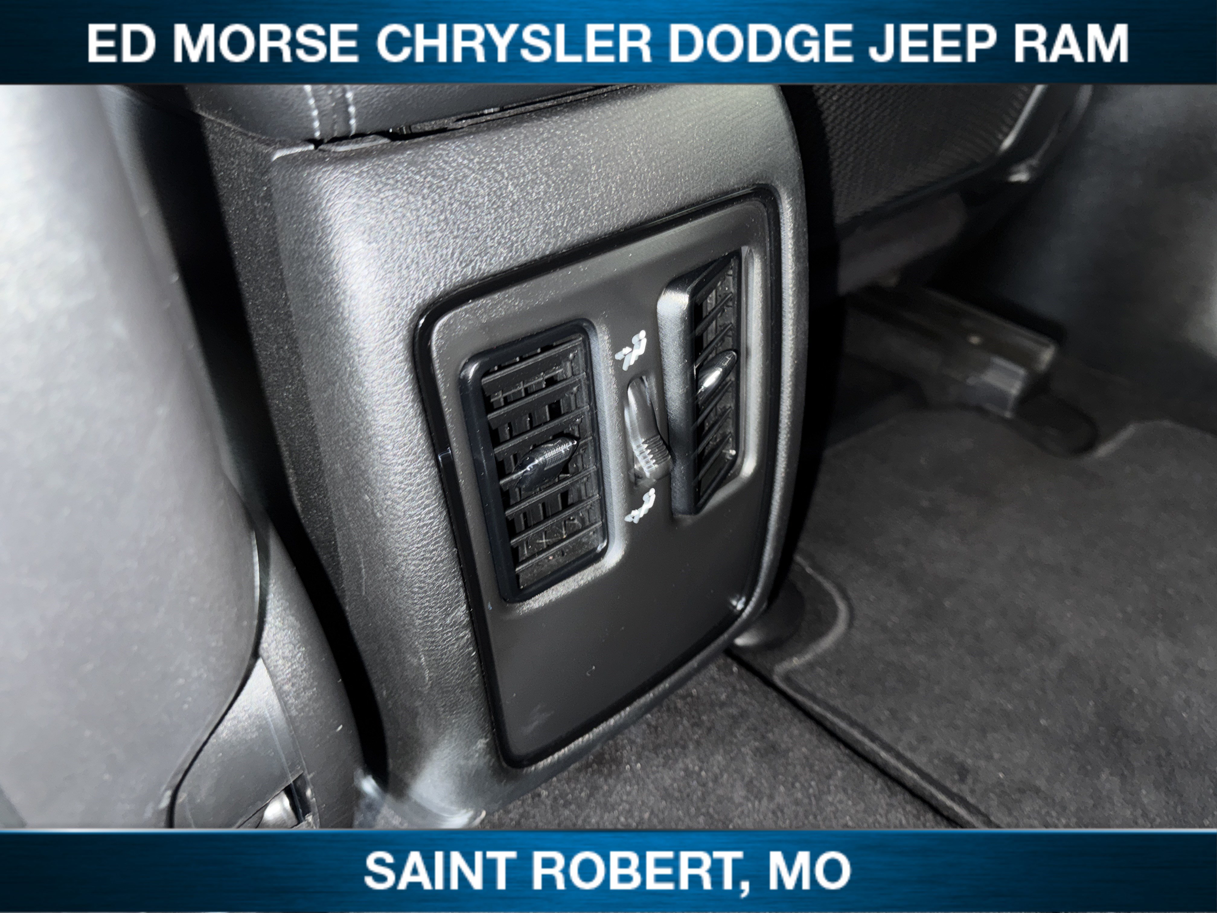 Used 2023 Dodge Durango SXT w/ Trailer Tow Group IV AWD/4WD image 22