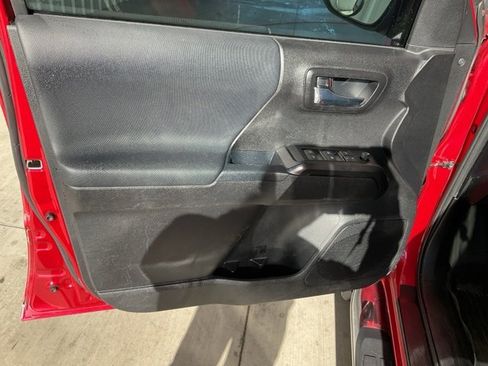 Used 2021 Toyota Tacoma TRD Sport w/ Advanced Technology Package image 5