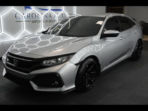 Used 2018 Honda Civic Sport image 1