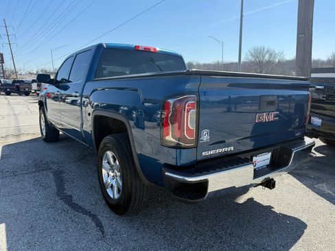 Used 2018 GMC Sierra 1500 SLT w/ Suspension Package, Off-Road image 5